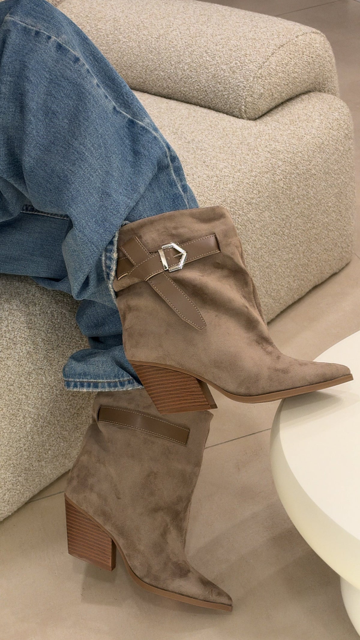 Chiara | Botines con hebilla caqui - LolaLenz™