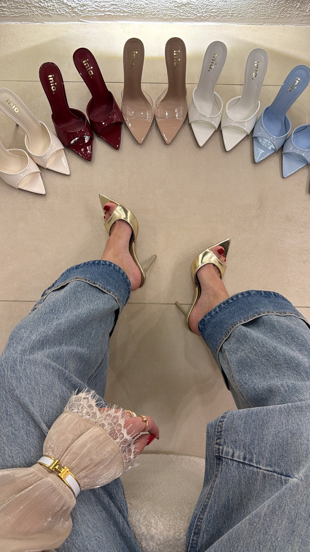 Dalia | Mules dorados en punta - LolaLenz™