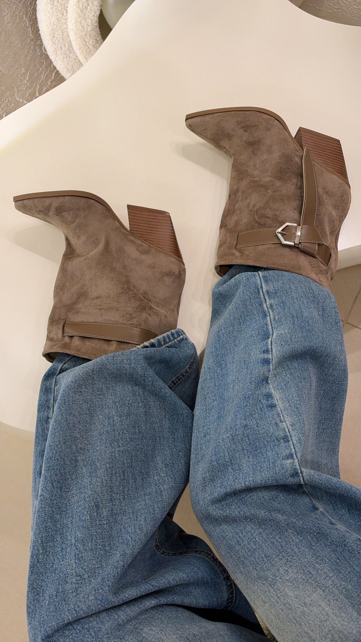 Chiara | Botines con hebilla caqui - LolaLenz™