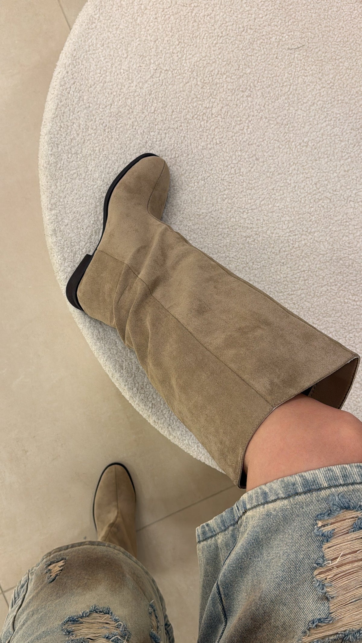 Olivia | Botas de ante caqui - LolaLenz™