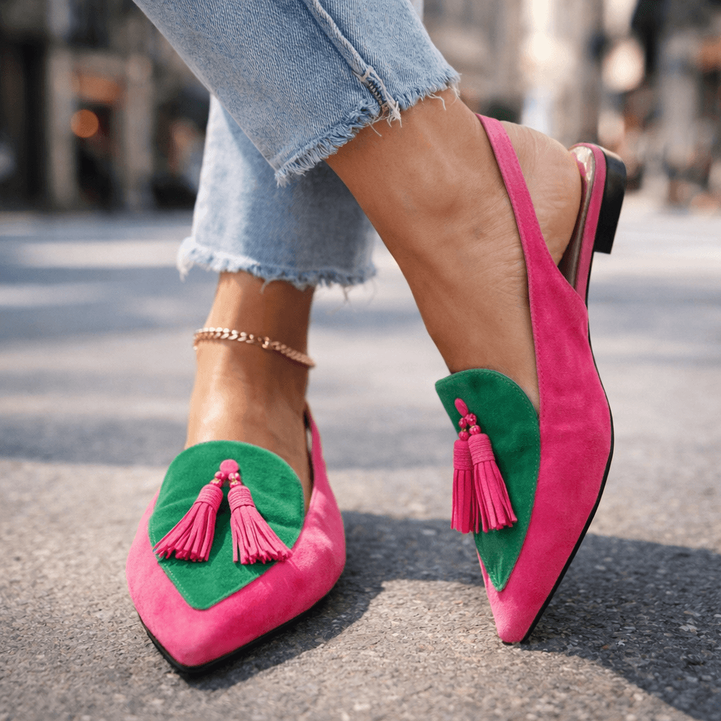 Eliza | Sandalias con tiras y pompones - LolaLenz™