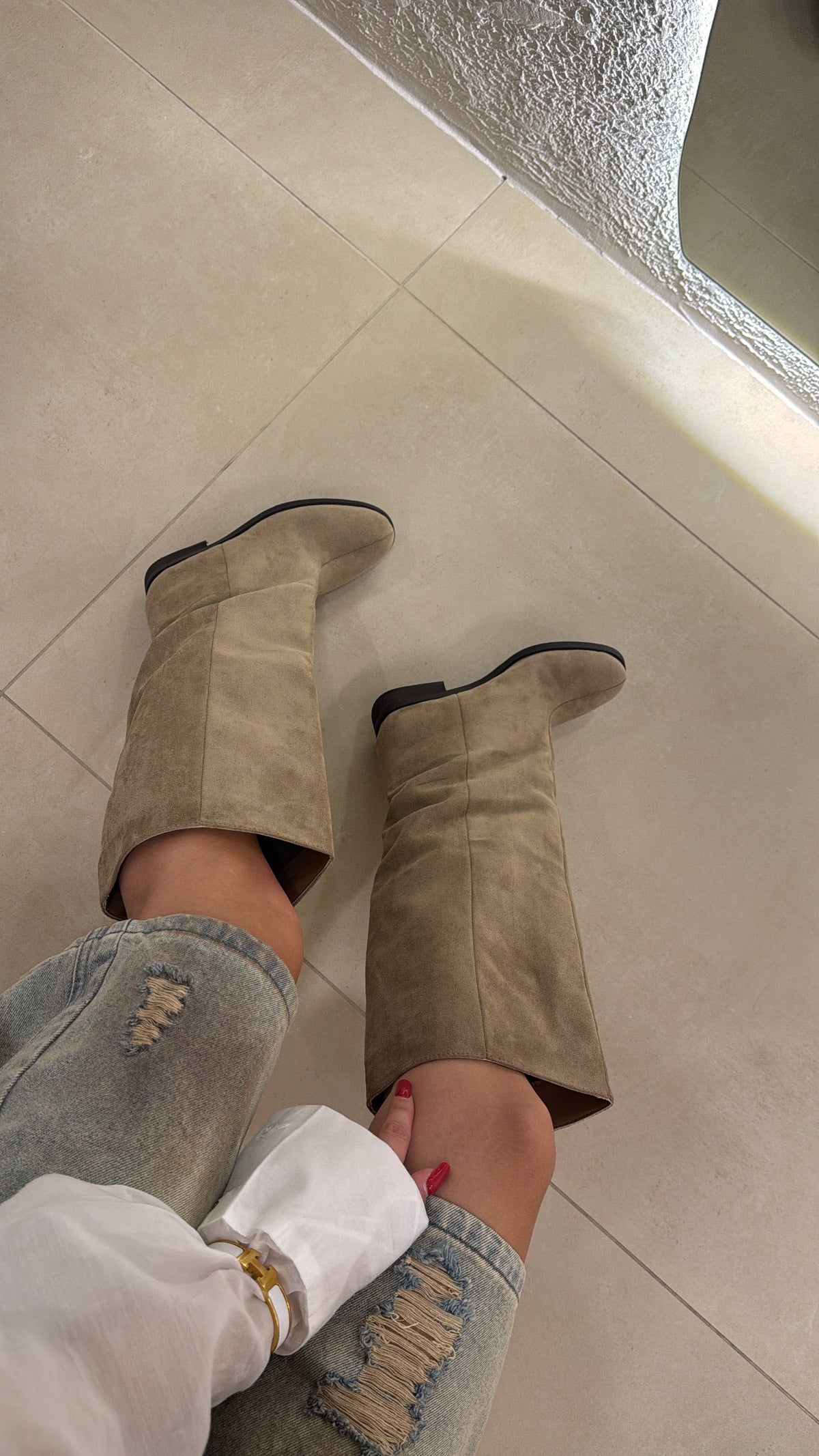 Olivia | Botas de ante caqui - LolaLenz™