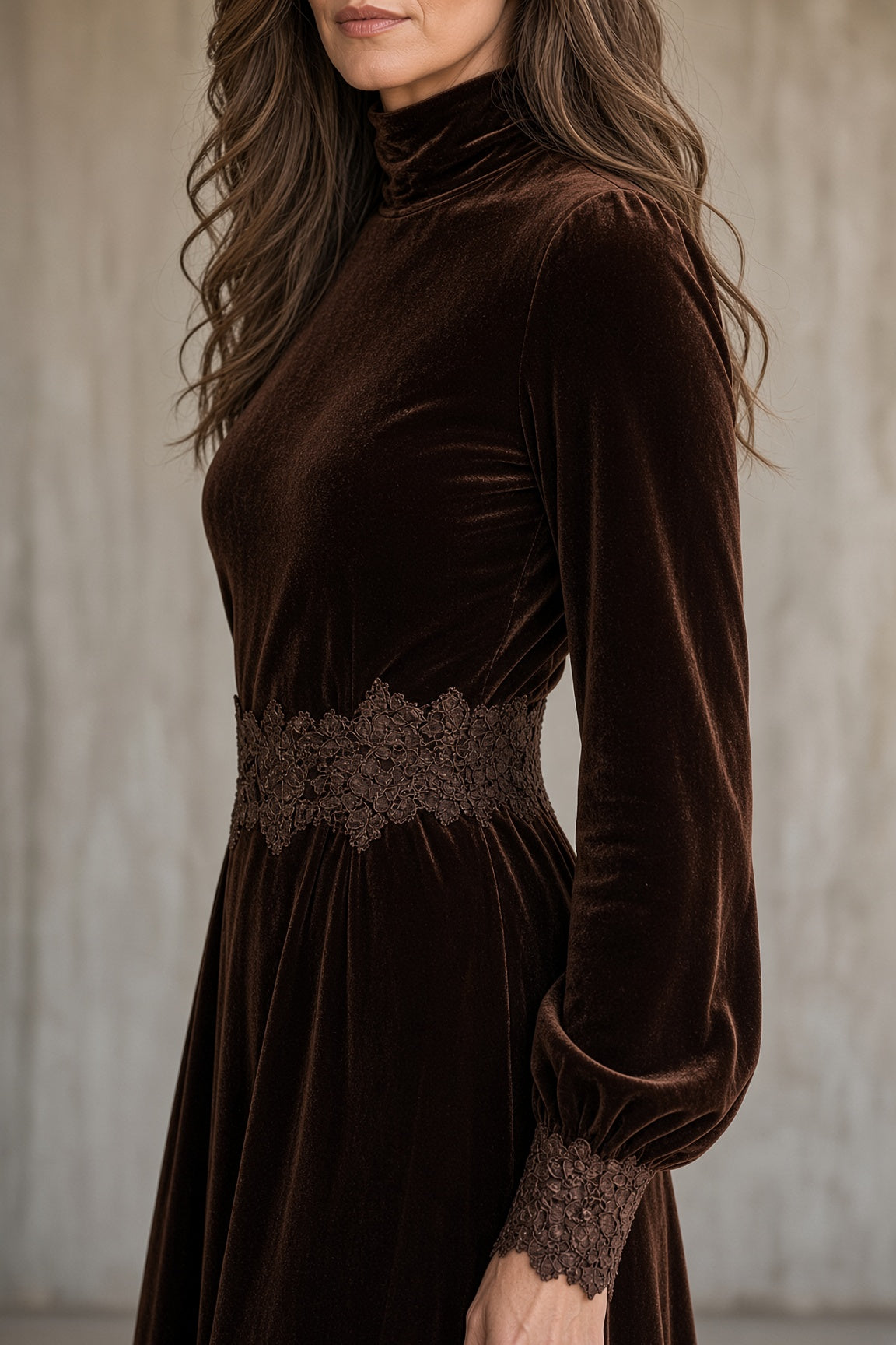 Verona | Vestido maxi de terciopelo con encaje - LolaLenz™