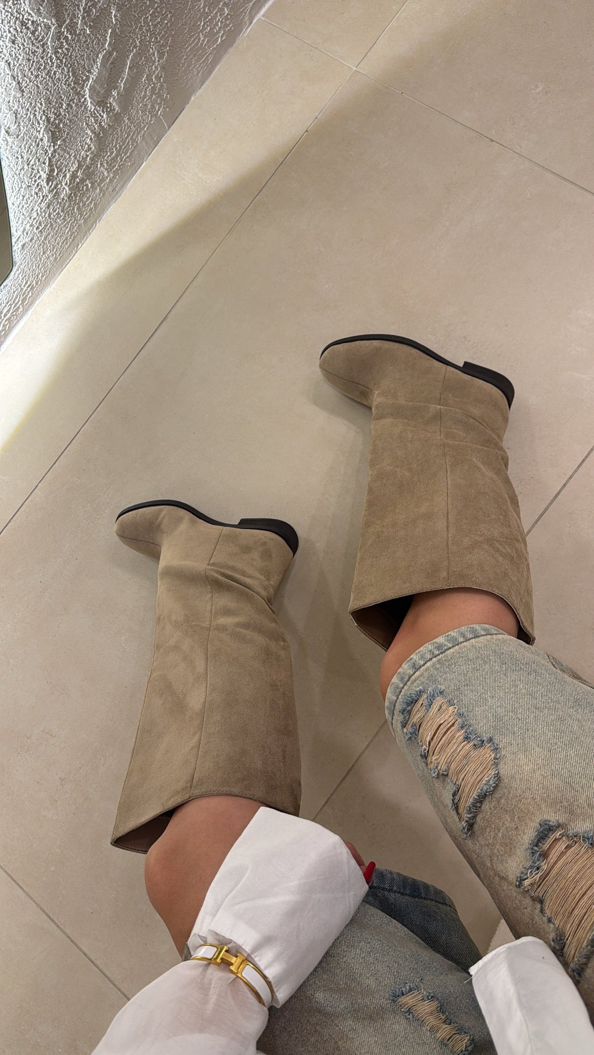 Olivia | Botas de ante caqui - LolaLenz™