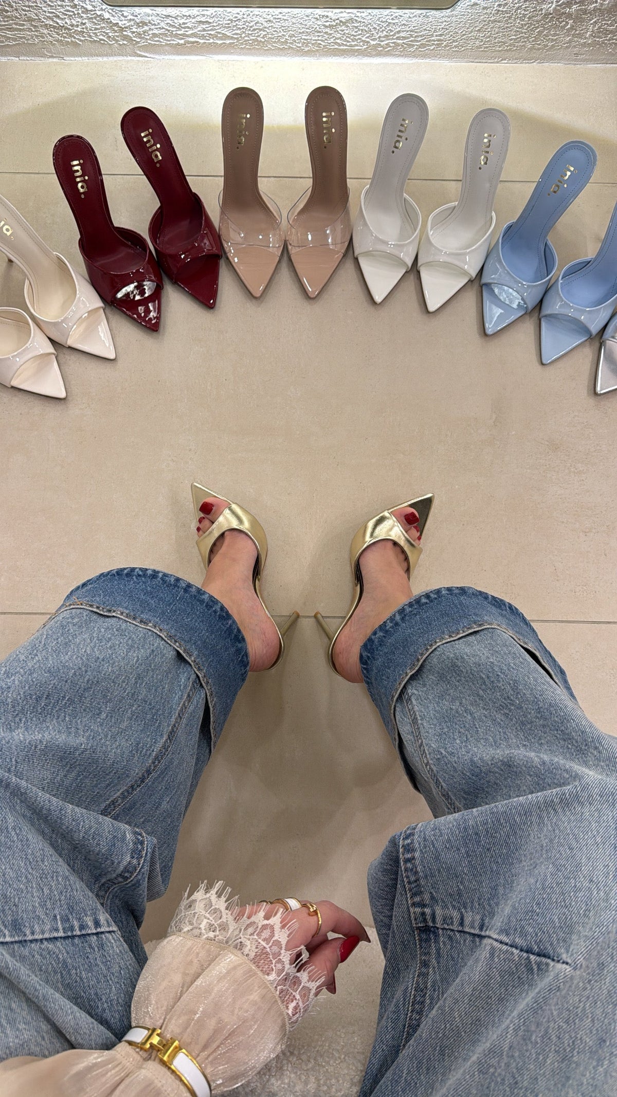Dalia | Mules dorados en punta - LolaLenz™
