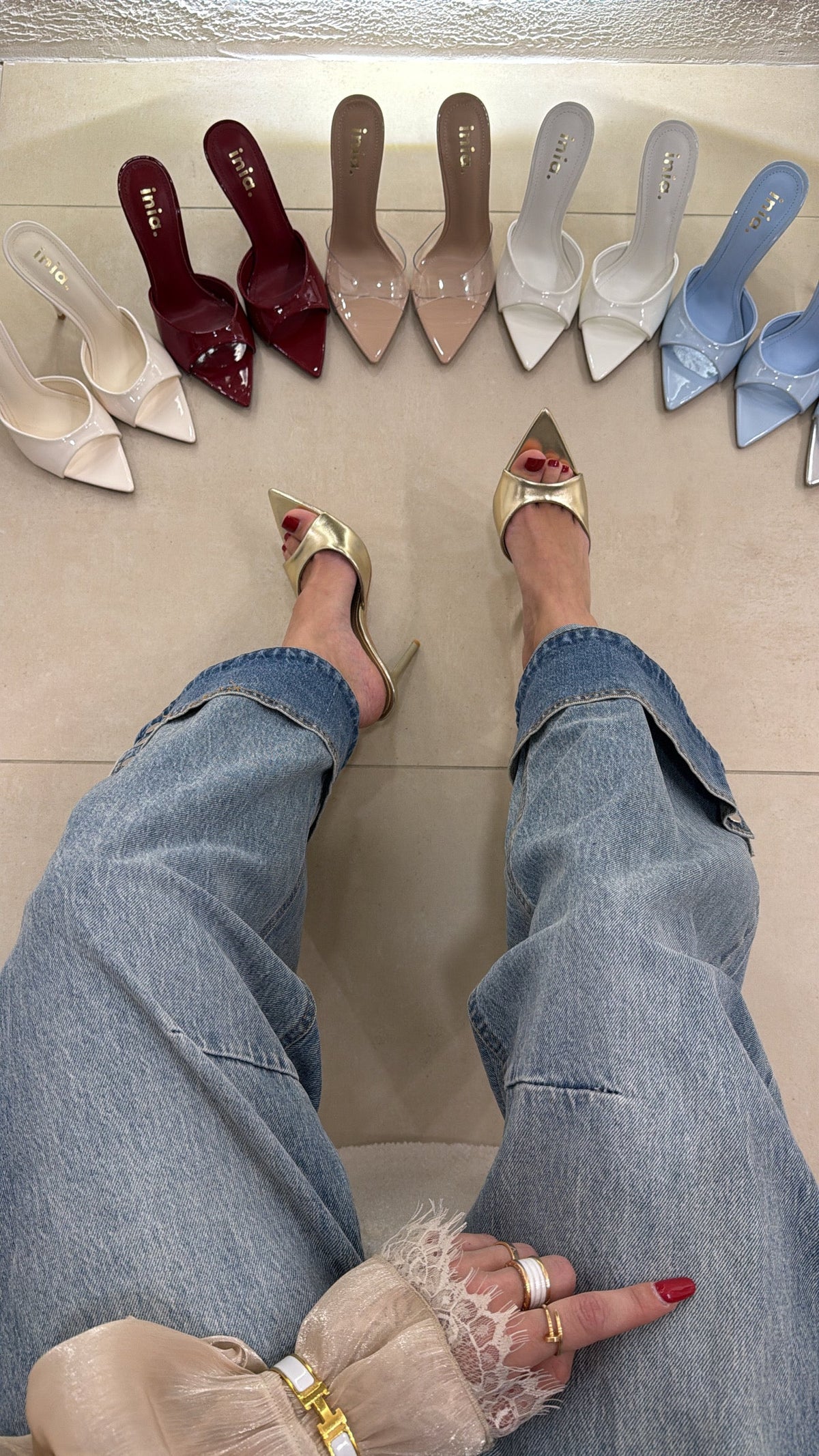 Dalia | Mules dorados en punta - LolaLenz™