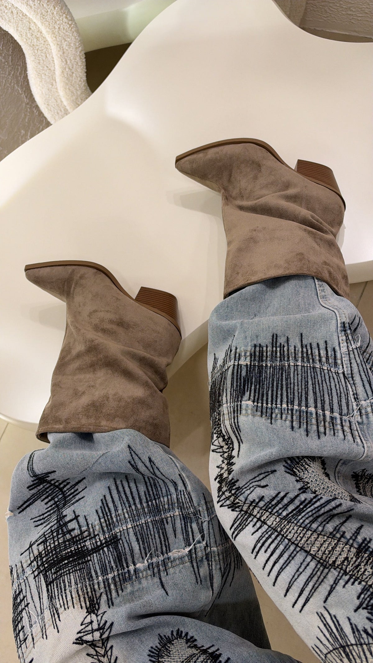 Renata | Botines en punta caqui - LolaLenz™