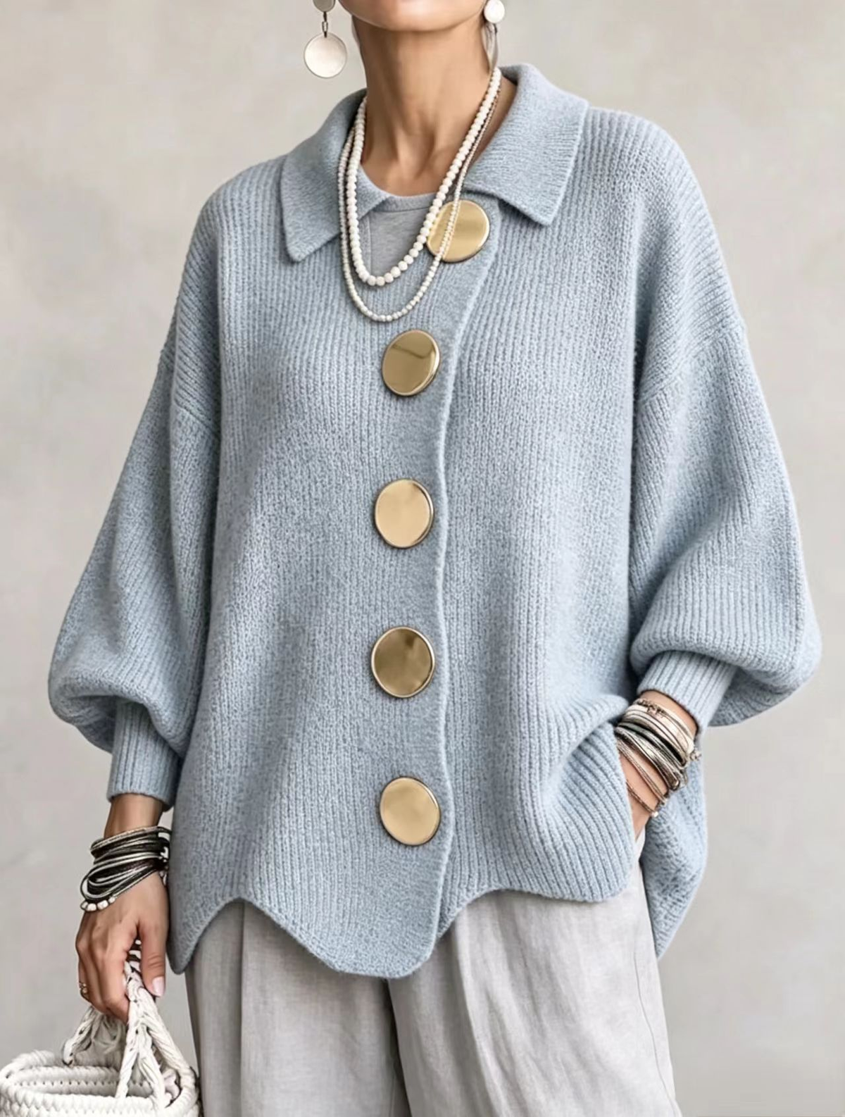 Isadora | Cardigan oversize con botones dorados - LolaLenz™