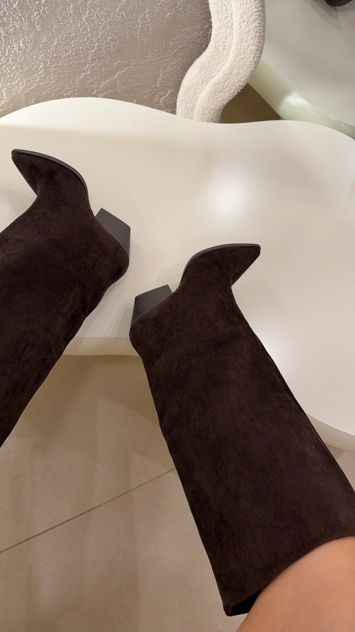 Camila | Botas camperas en punta chocolate - LolaLenz™