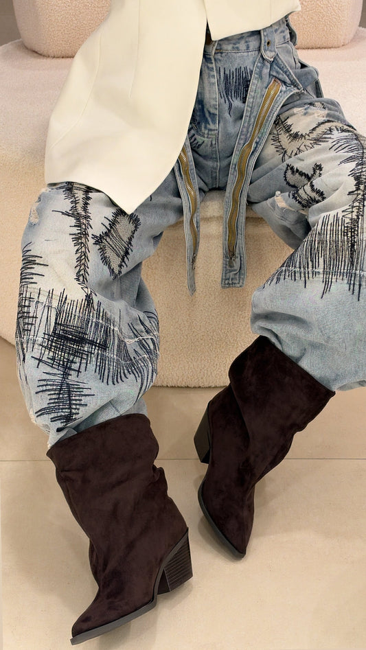 Renata | Botines en punta chocolate - LolaLenz™