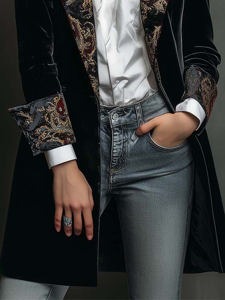 Cristina | Blazer entallado con estampado barroco negro - LolaLenz™